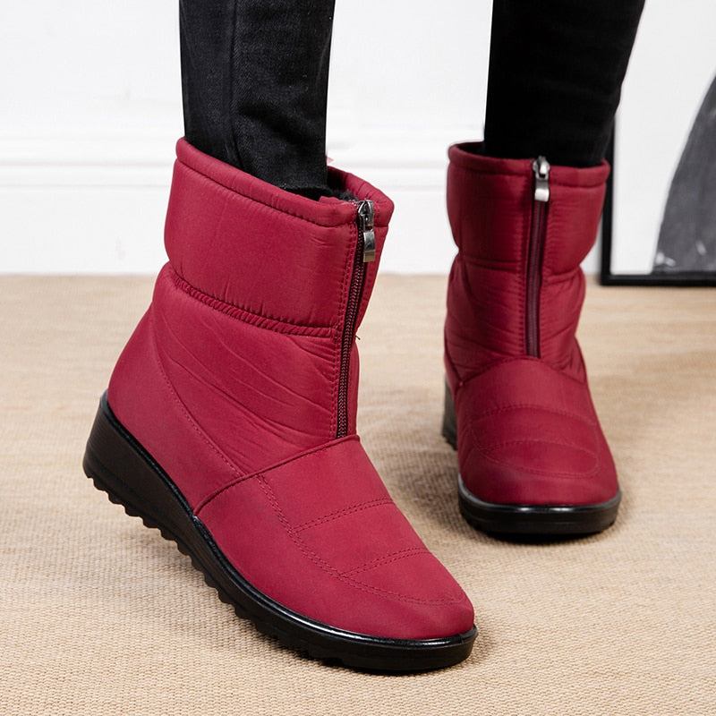 Bota Feminina de Inverno Vittore Helena com Forro Peluciado e Material Impermeável